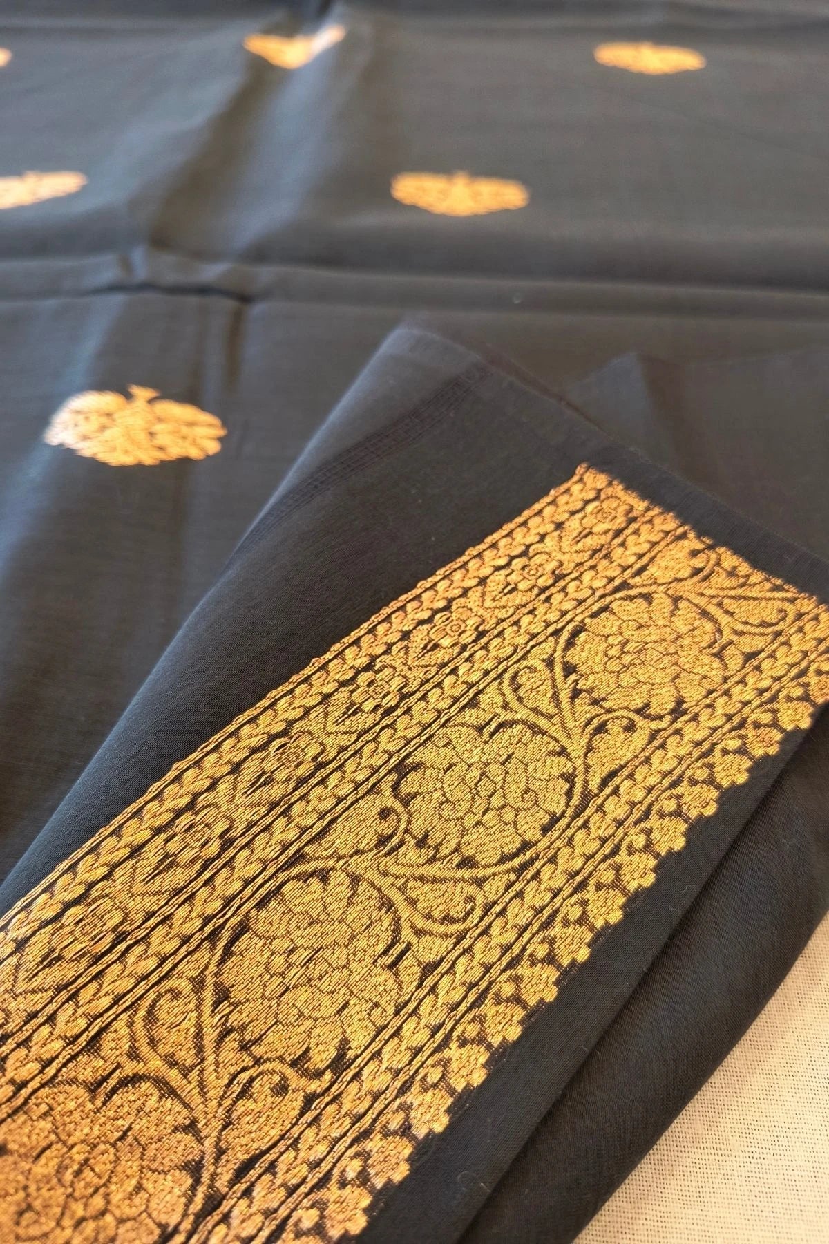 Black Linen Kalga Zari Suit Set with Organza Dupatta